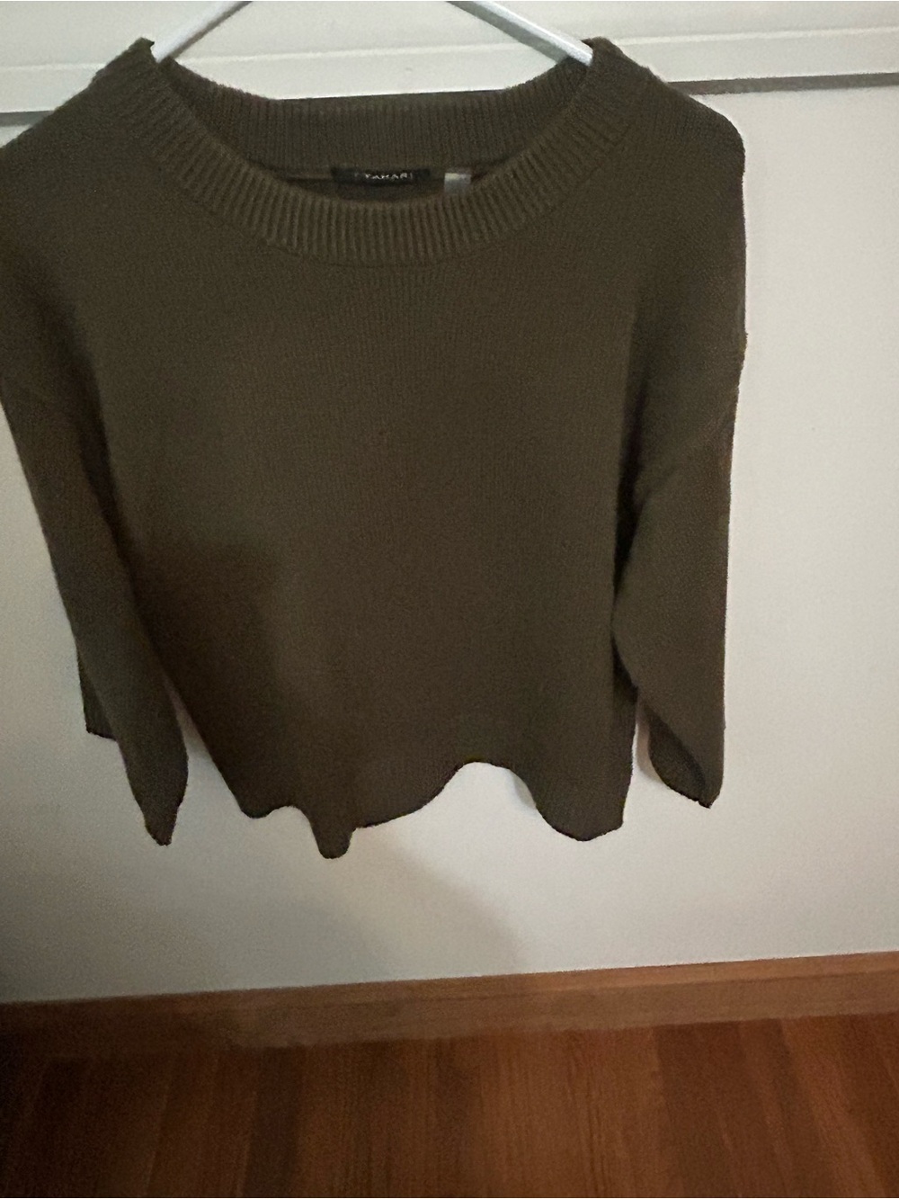 T Tahari Olive Green Crew Neck Sweater